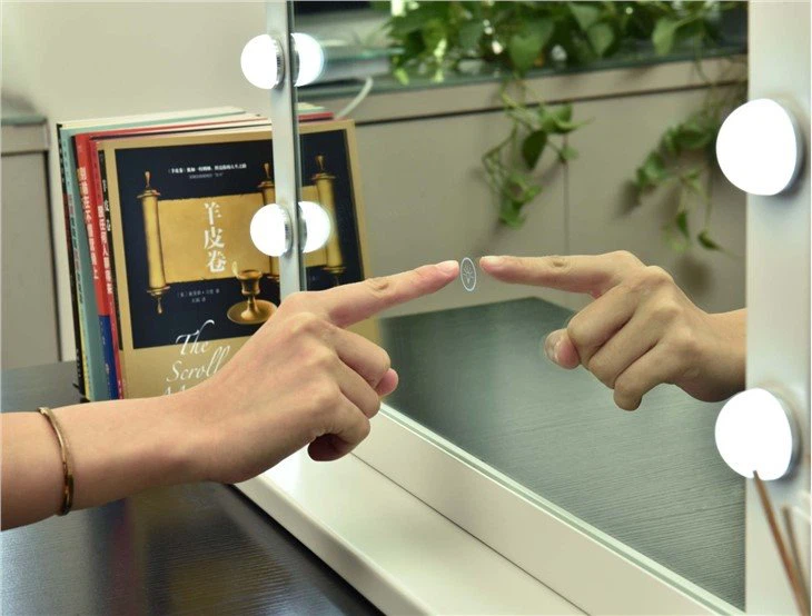 hollywood mirror with bulbs (5)